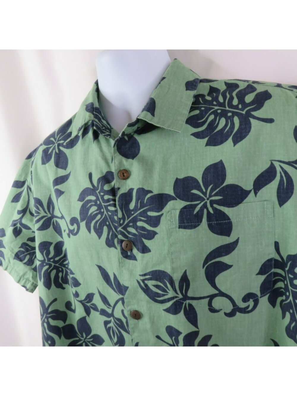 Royal Creations Hawaiian Aloha Shirt Mens 2XL Reverse Print Green Made in Hawaii